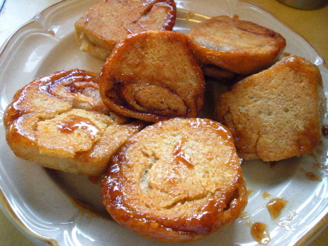 Cinnamon Rolls with Maple Syrup